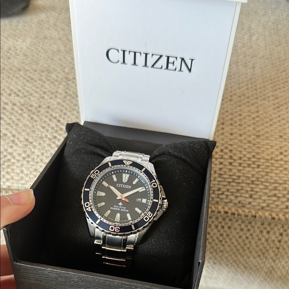 Citizen Silver and Navy Blue Dive Watch with Rotating Bezel